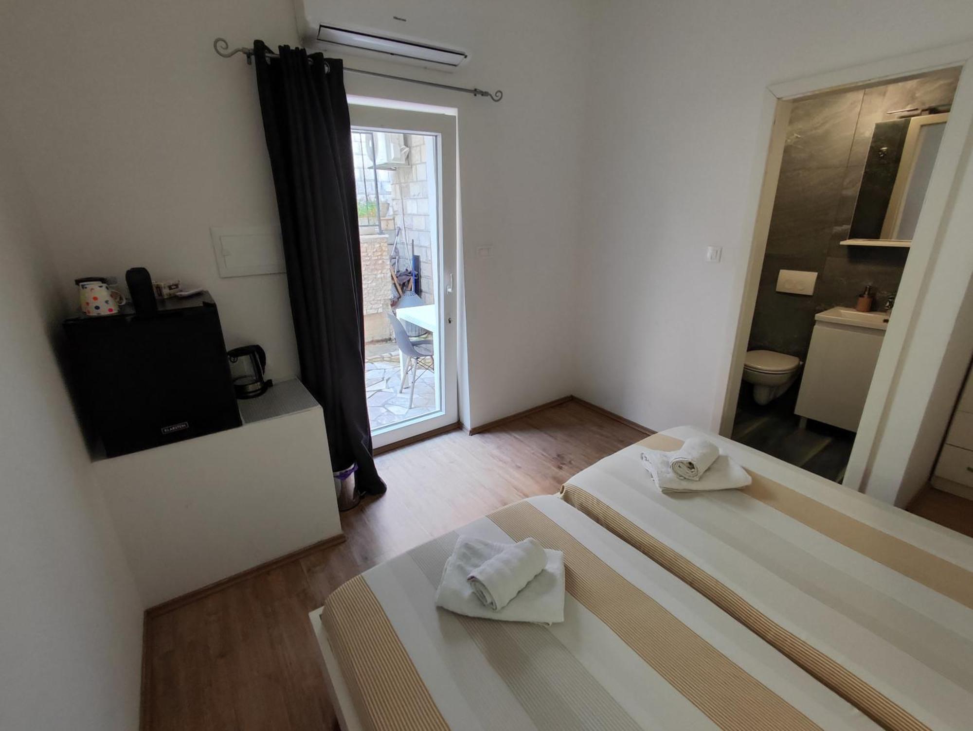 Zoric Apartments & Rooms 2 Дубровник Экстерьер фото